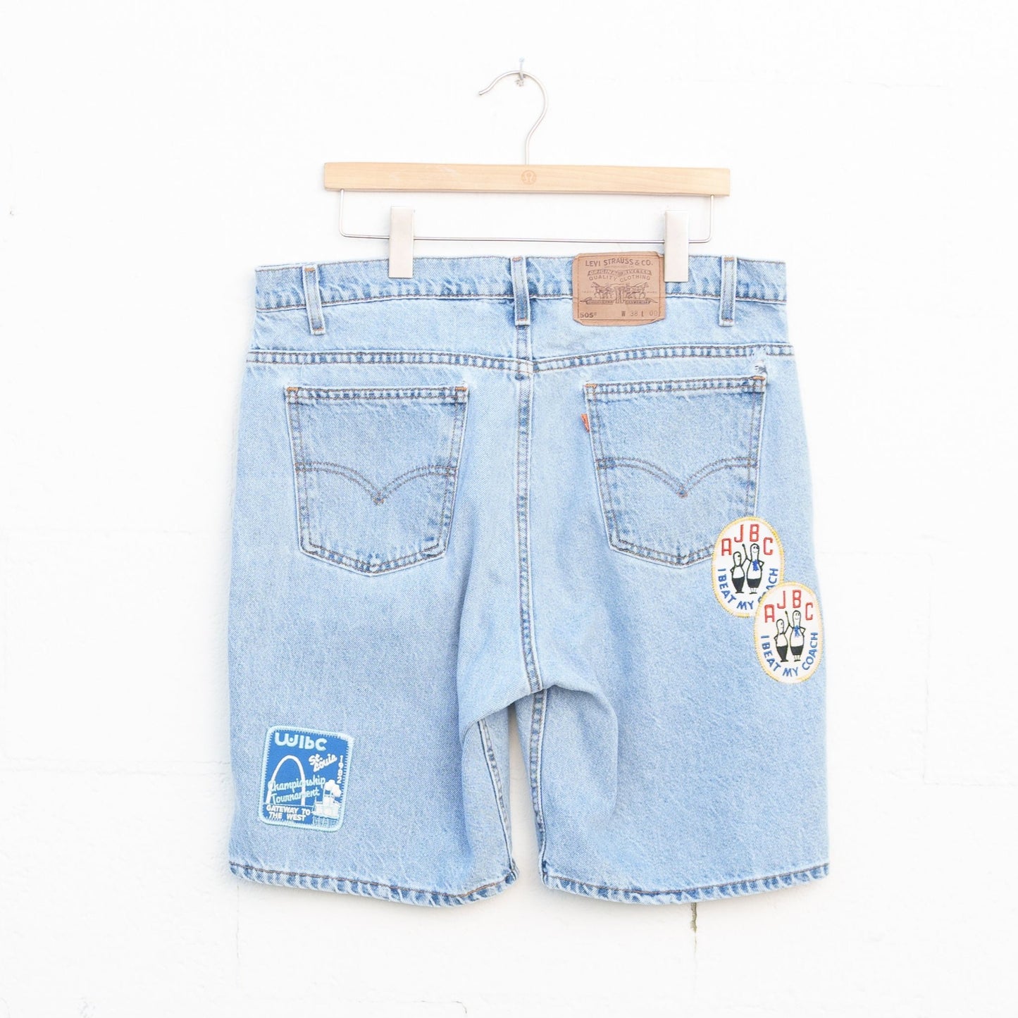REWORKED LEVI DENIM SHORTS 011 - 38" X 9"