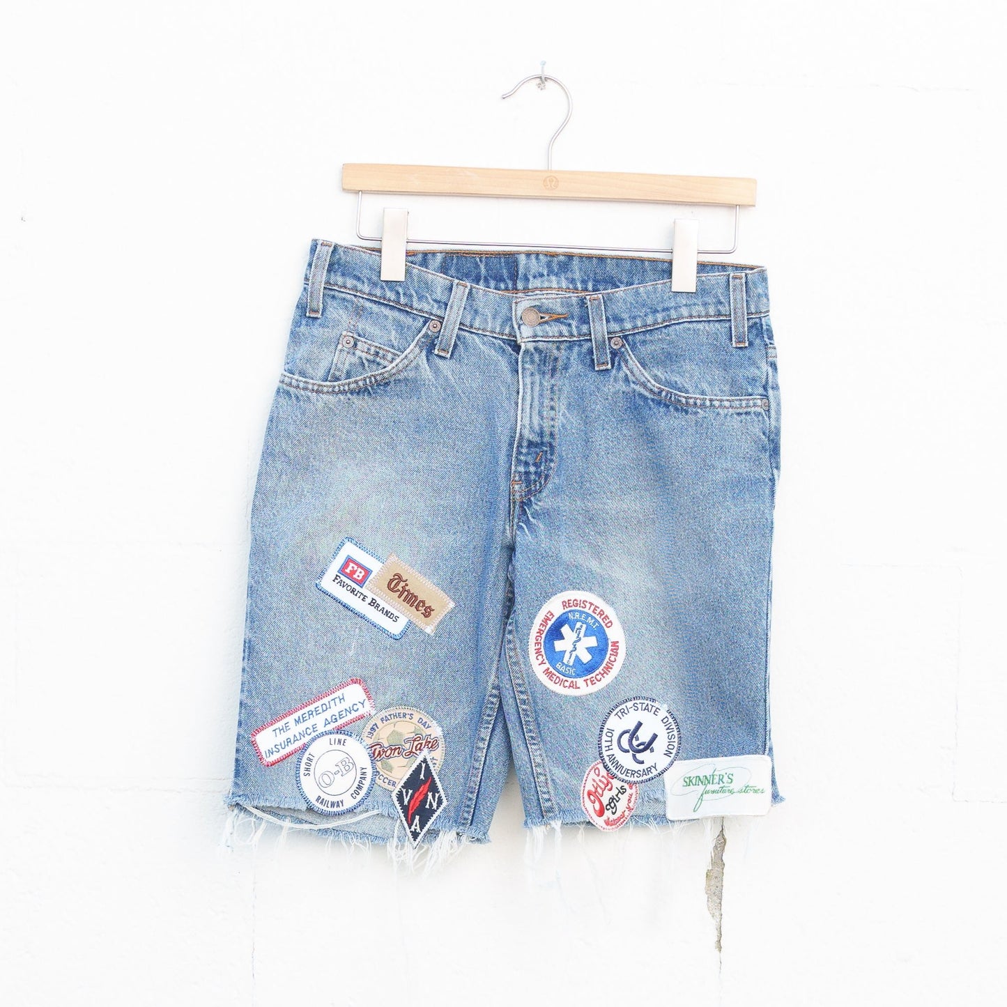 REWORKED LEVI DENIM SHORTS 010 - 31" X 8"